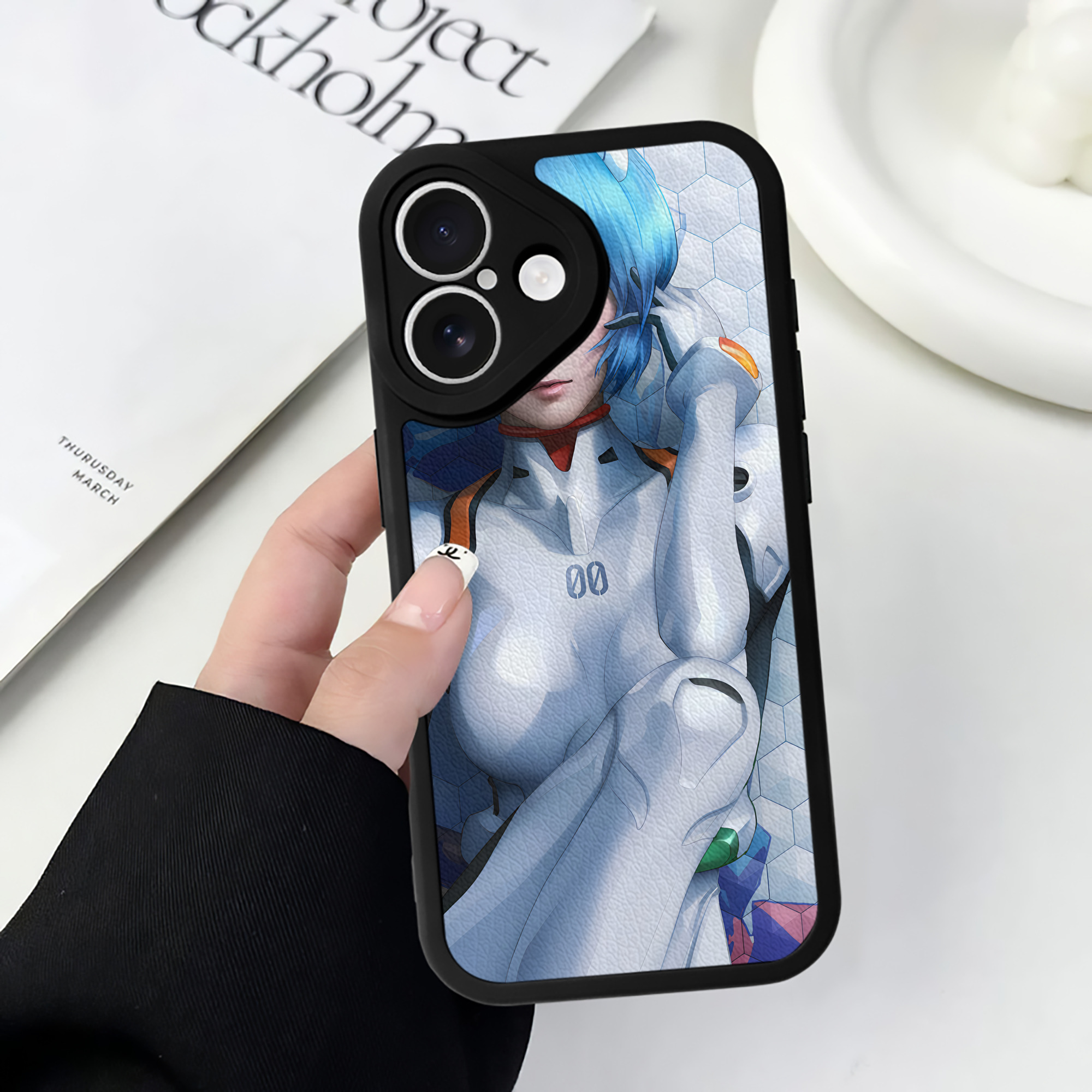 （画像用） EVA 新世紀エヴァンゲリオン 【iPhone 16シリーズ対応】シリコンスマホケース（レザー調） 材質：シリコン